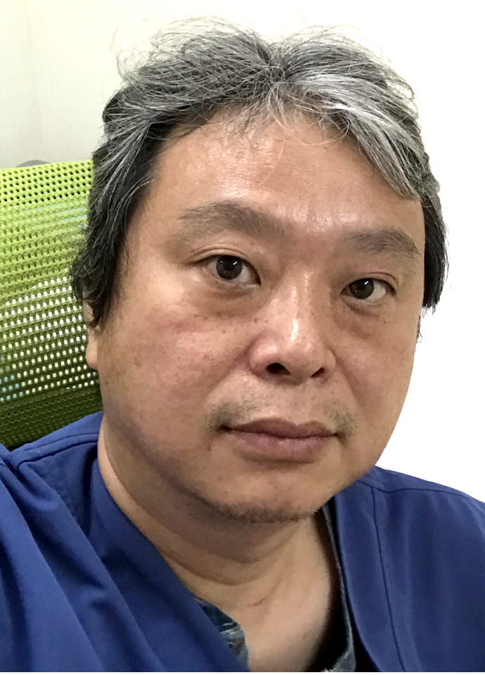 院長 伊東 祐一